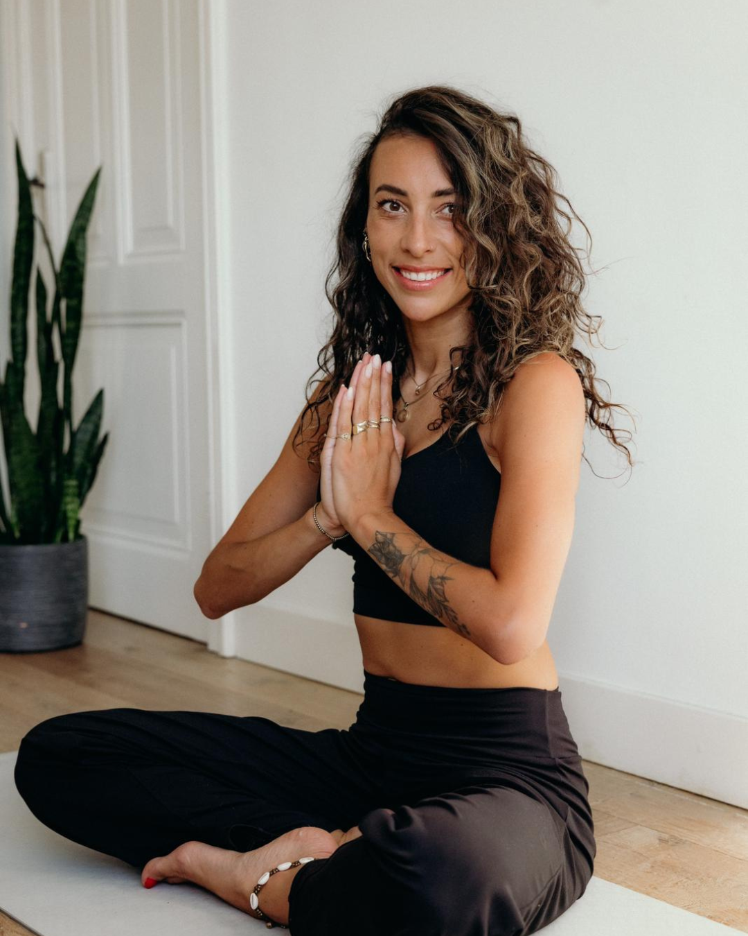 Carmen Ruperti docent bij WoodWorks Urban Yoga