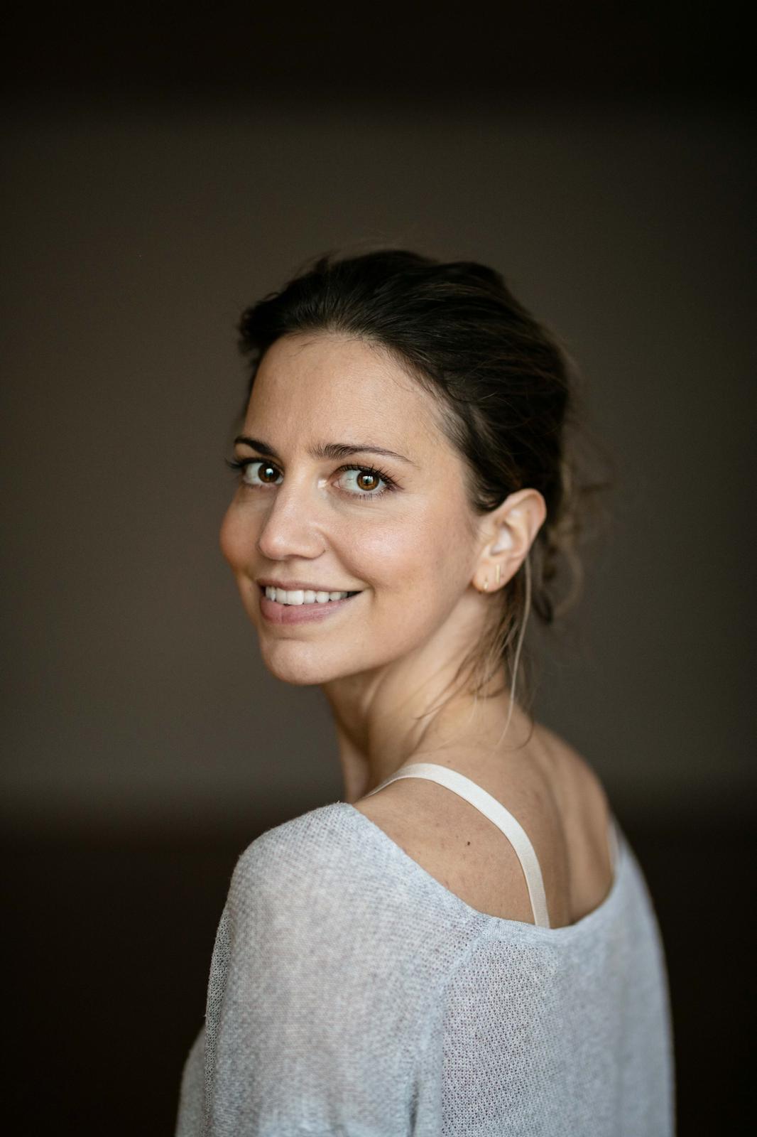 Marloes, docent bij WoodWorks Urban Yoga